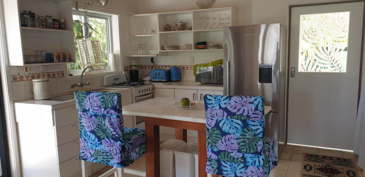 Are Tamareni 2Br Beach Cottage Or River Studio Avarua Rum bild