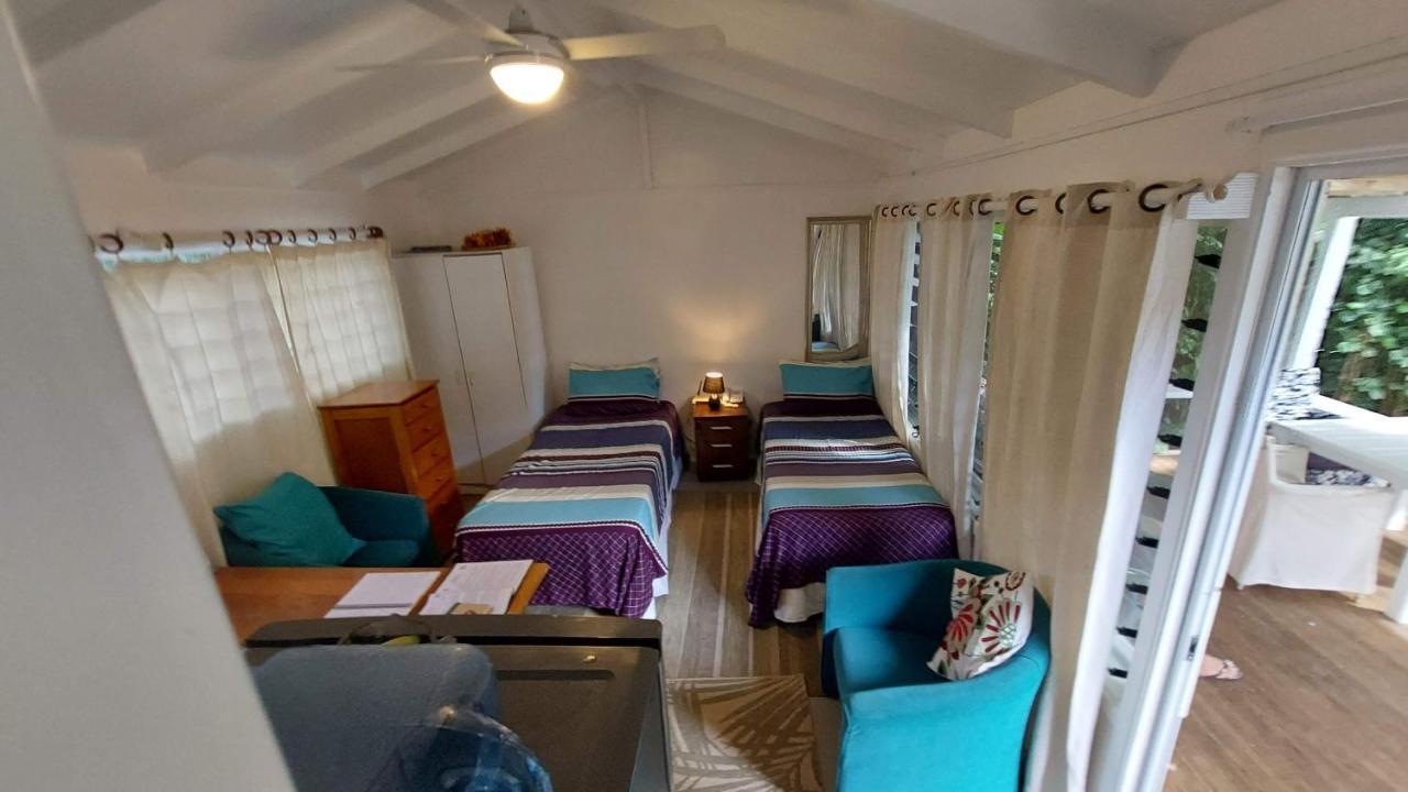 Are Tamareni 2Br Beach Cottage Or River Studio Avarua Rum bild